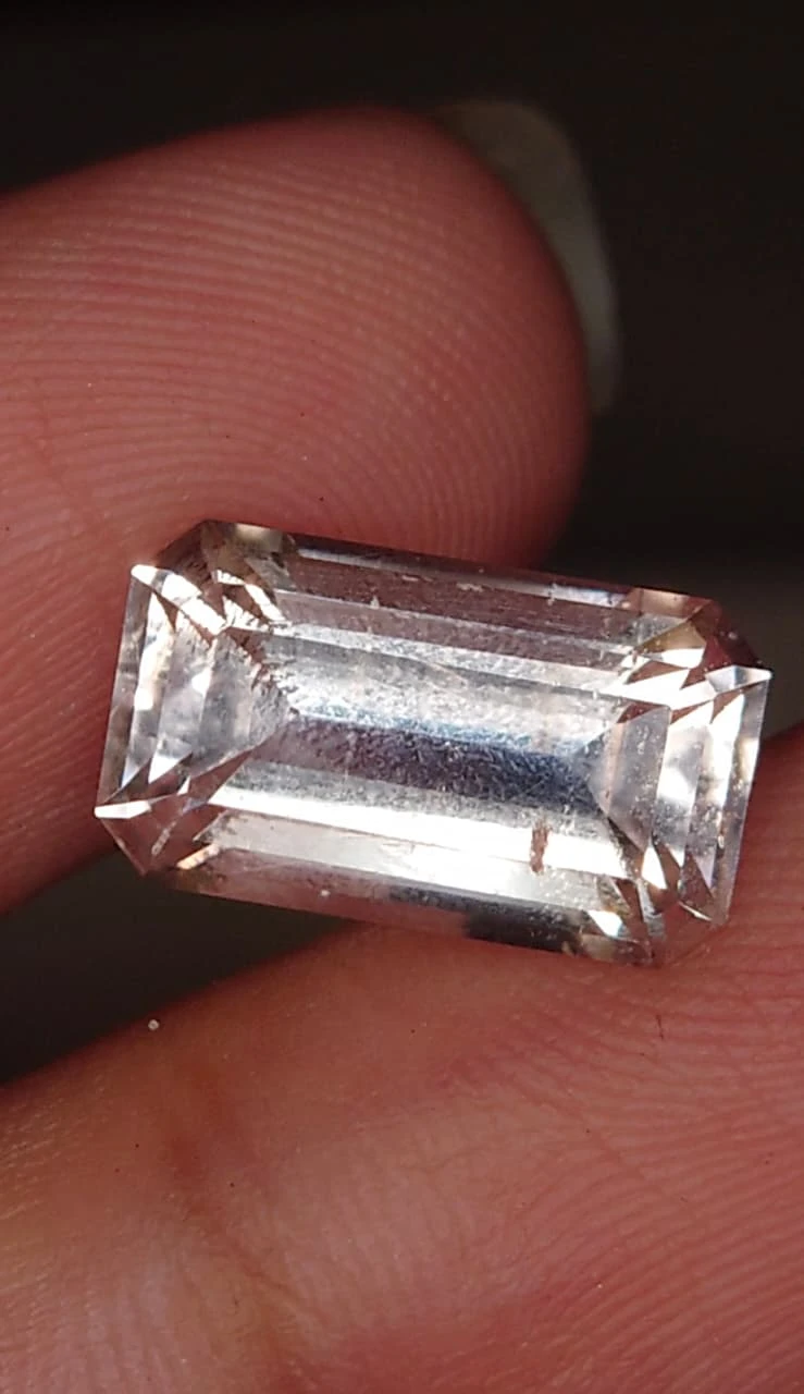 4.3ct Emerald Faceted Morganite Loose Gemstone from Madagascar — view 4